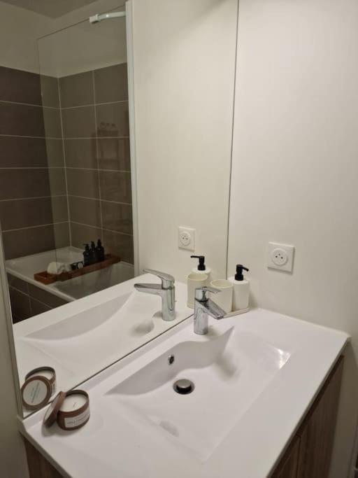 Cozy Apartment Near Paris Clamart ภายนอก รูปภาพ