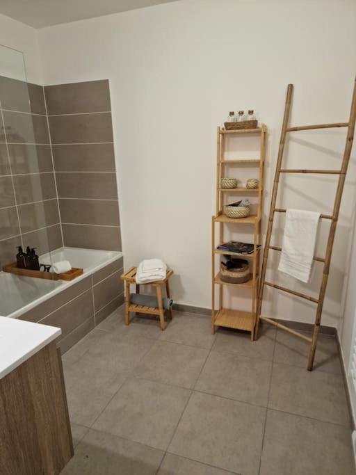 Cozy Apartment Near Paris Clamart ภายนอก รูปภาพ